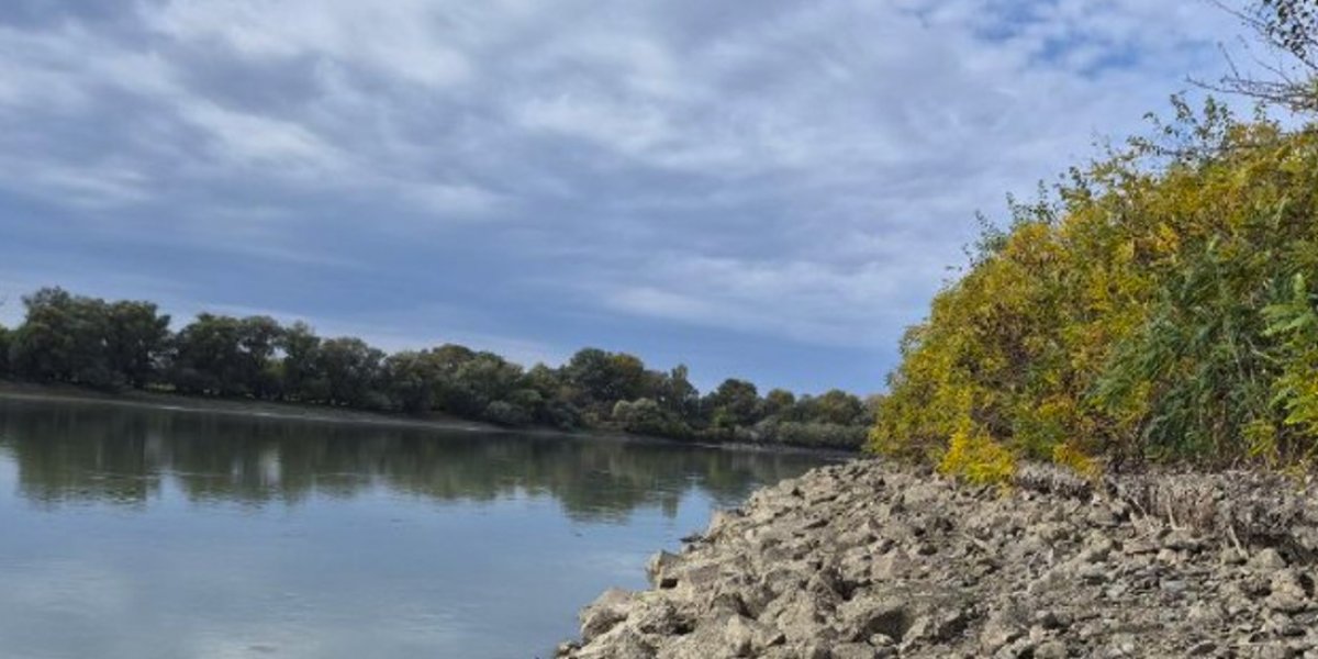 <p>ПРИМЕНЕНИЕ ЛИДАРНОЙ СЪЕМКИ ДЛЯ СОЗДАНИЯ ВЫСОКОТОЧНОЙ 3D-МОДЕЛИ НИЗКОНАПОРНОЙ ЗЕМЛЯНОЙ ПЛОТИНЫ ПРИ ВЫПОЛНЕНИИ ДИАГНОСТИКИ ТЕХНИЧЕСКОГО СОСТОЯНИЯ ИНЖЕНЕРНОЙ ЗАЩИТЫ НИЖНЕЙ КУБАНИ</p>